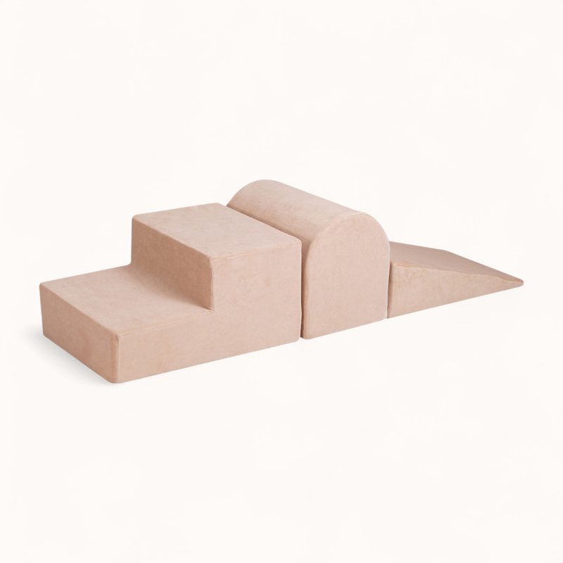 parcours de motricité bébé 1 an en velours beige
