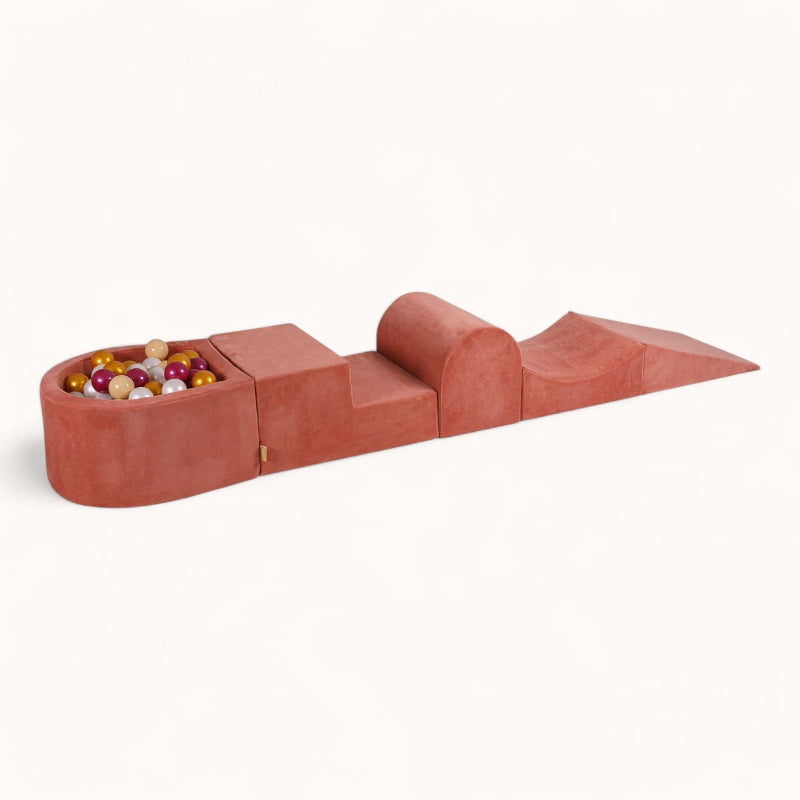 parcours motricité bébé maison en velours terracotta