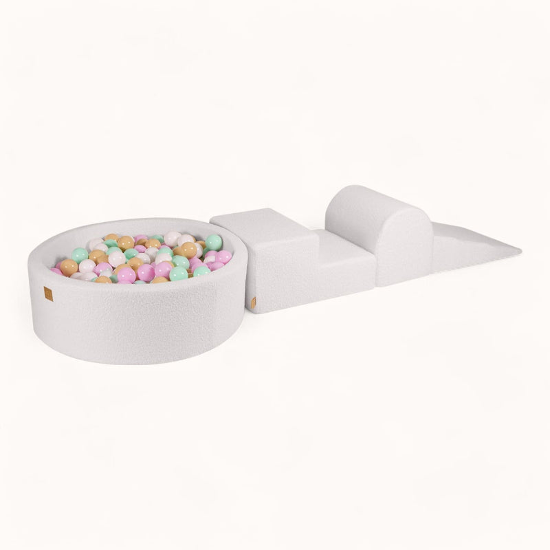 structure de motricité bébé en tissu bouclette blanc