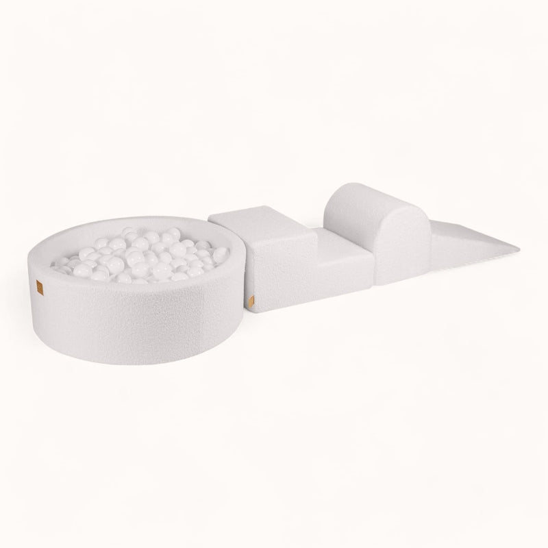 structure de motricité bébé en tissu bouclette blanc