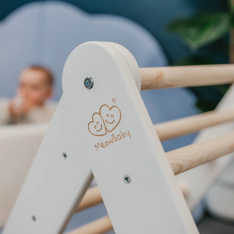 Triangle de Motricité en Bois Blanc