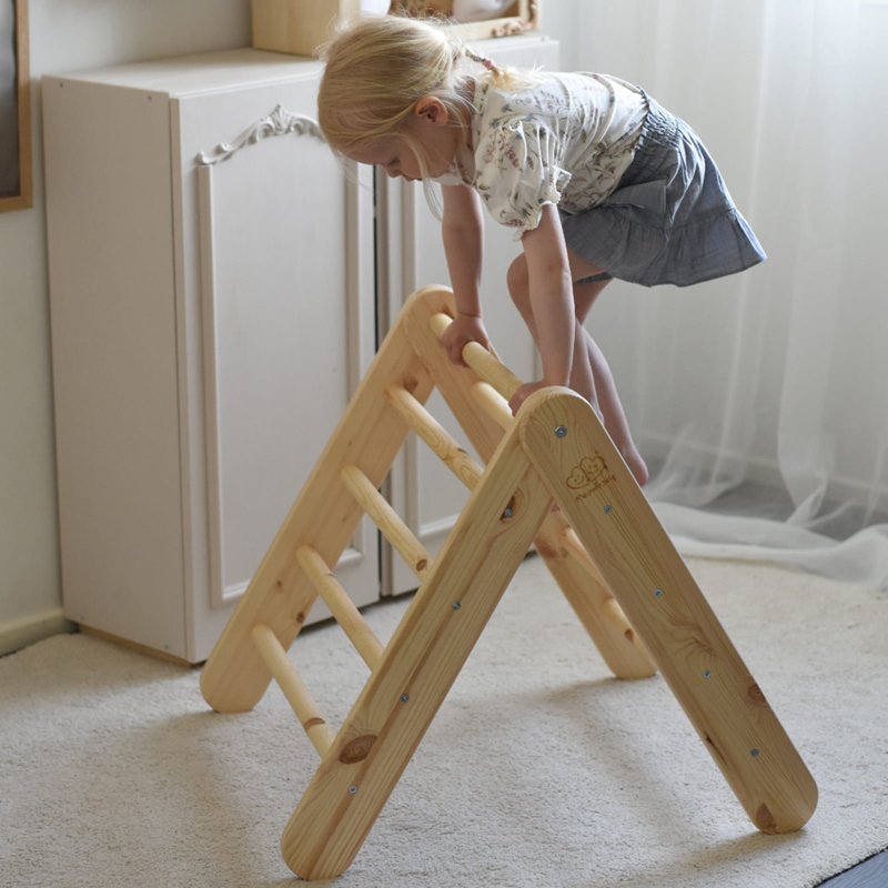 Triangle d'Escalade en Bois