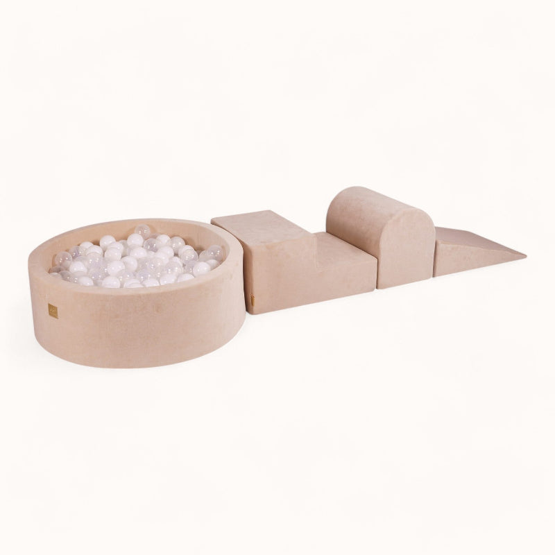 parcours de motricité libre en velours beige